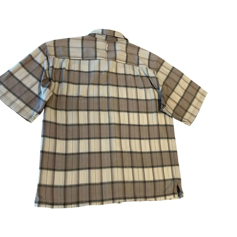 North Face Button Up Shirt Men’s Size MED Short Sleeve Beige Cream Plaid Outdoor